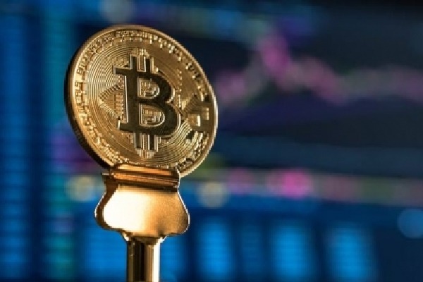 Bitcoin falls to seven-month low as US economic concerns weigh on traders