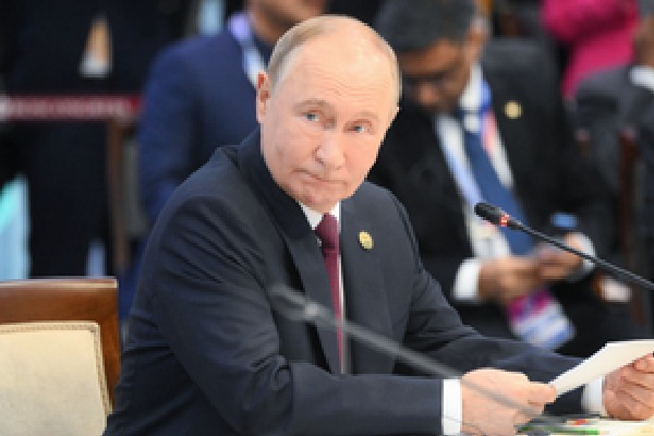Russia ready to discuss new Ukraine peace plan in detail: Putin