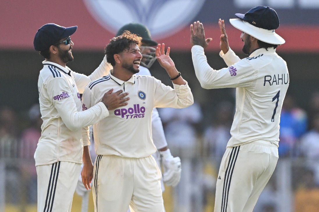 2nd Test: Kuldeep picks three as persistent India keep South Africa to 247/6