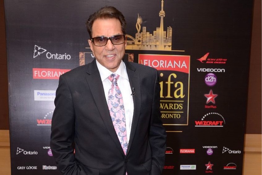 ‘A legendary hero… immensely popular in Pakistan’: Rashid Latif mourns passing of Dharmendra