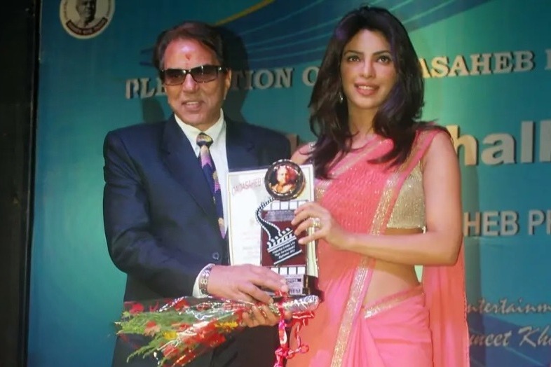 Priyanka Chopra pays heartfelt tribute to Dharmendra: He made me feel welcome in the industry when no one knew me