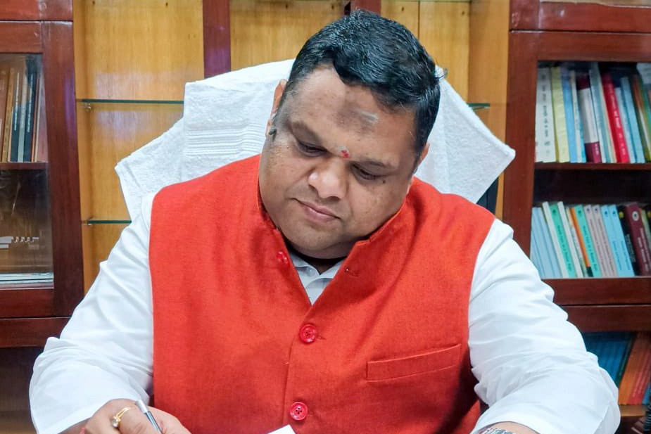 NHRC issues notice to Railways over ‘halal-only’ meat on menu; seeks report in 2 weeks