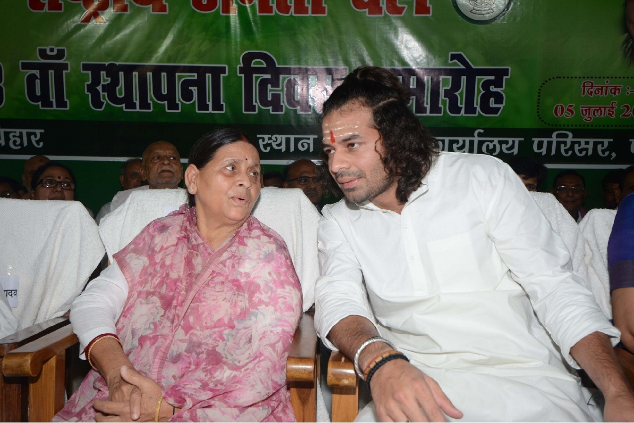 Row erupts in Bihar after Rabri Devi, Tej Pratap told to vacate official residences