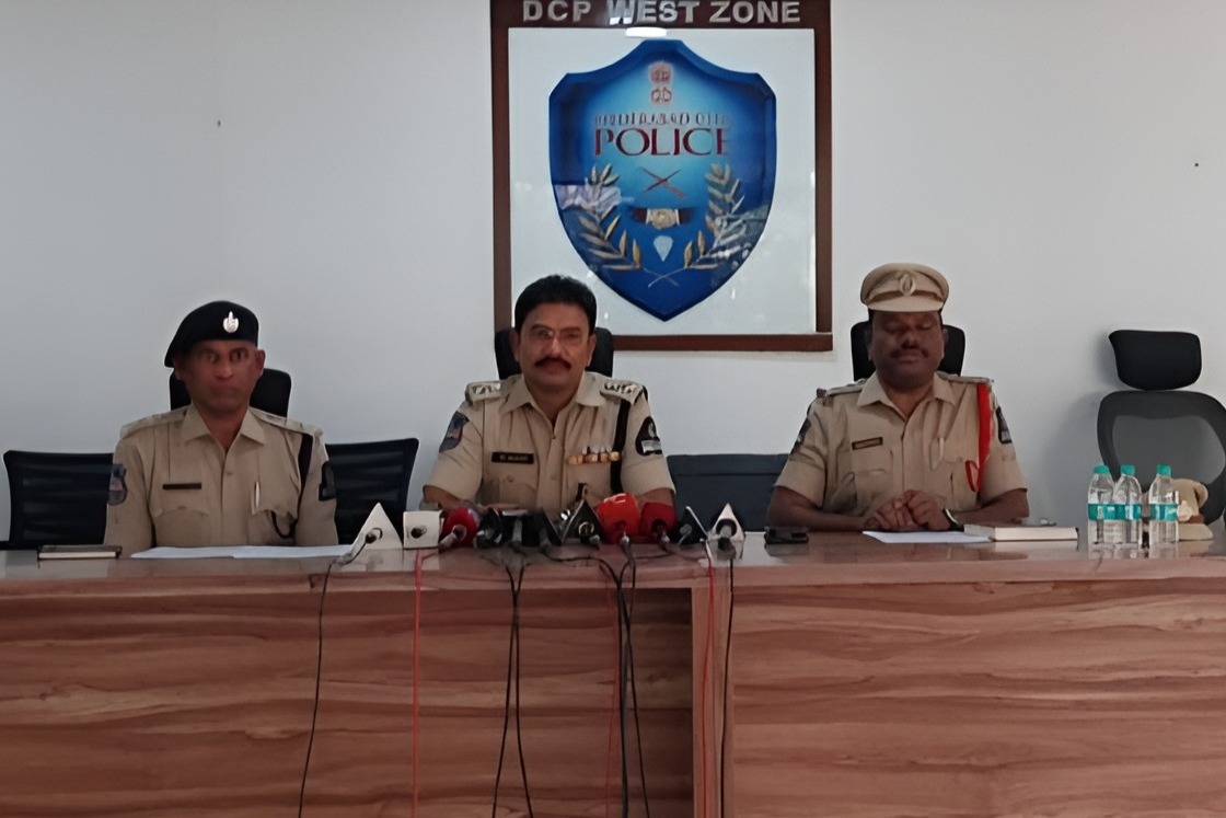 Conman posing as fake IAS officer arrested in Hyderabad