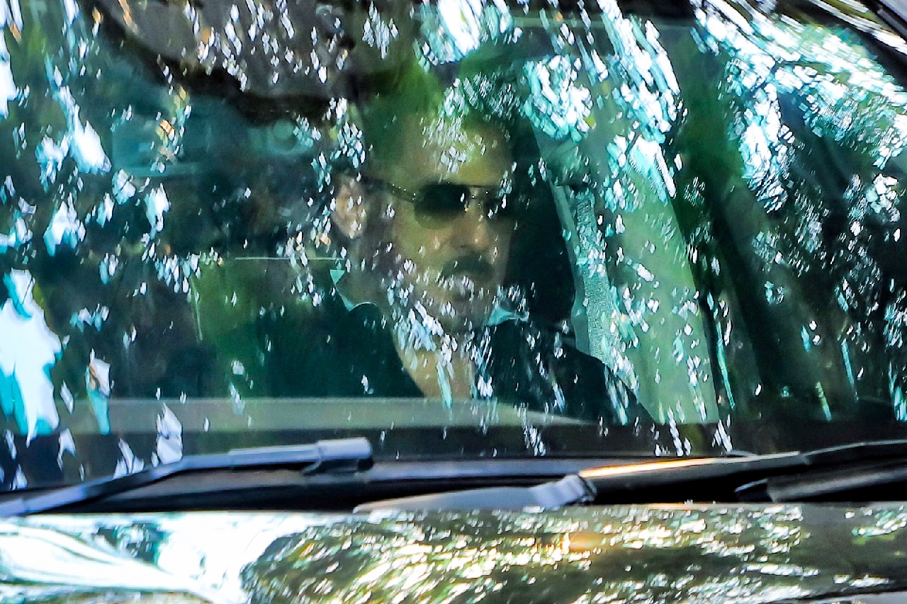 Salman Khan, Aishwarya Rai Bachchan, Abhishek Bachchan attend the prayer meet of late Dharmendra