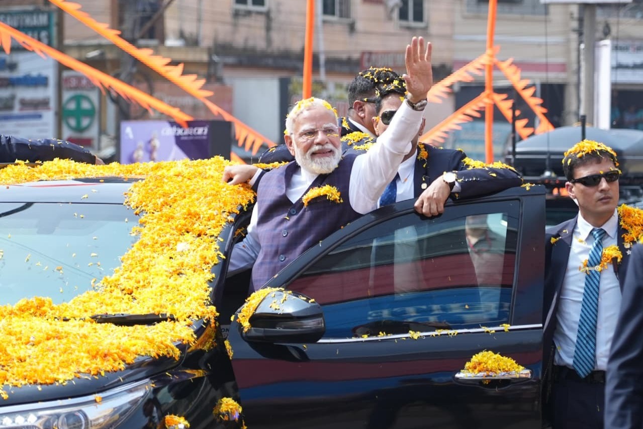 Karnataka: Massive crowds welcome PM Modi during Udupi roadshow