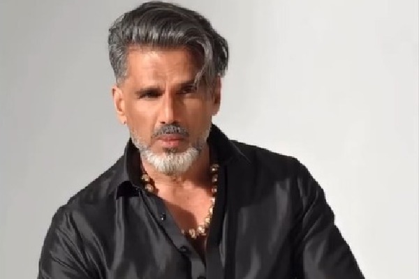 Suniel Shetty celebrates his roots by wearing his pride, calls identity the real fashion