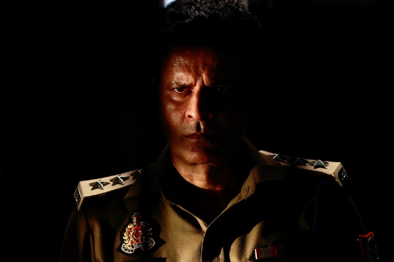 Ram Gopal Varma drops a moment of Manoj Bajpayee from 'Police Station Mein Bhoot'