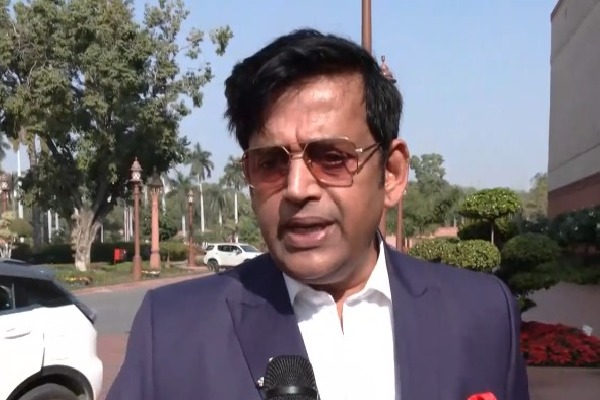 'We have started drama theatre group, Oppn should join': Ravi Kishan