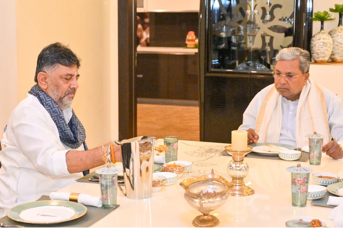 Breakfast politics continues in K'taka Congress, CM Siddaramaiah reaches Dy CM Shivakumar’s residence