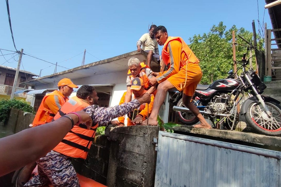 Op Sagar Bandhu: NDRF rescues senior citizen, injured woman in Sri Lanka as death toll reaches 465