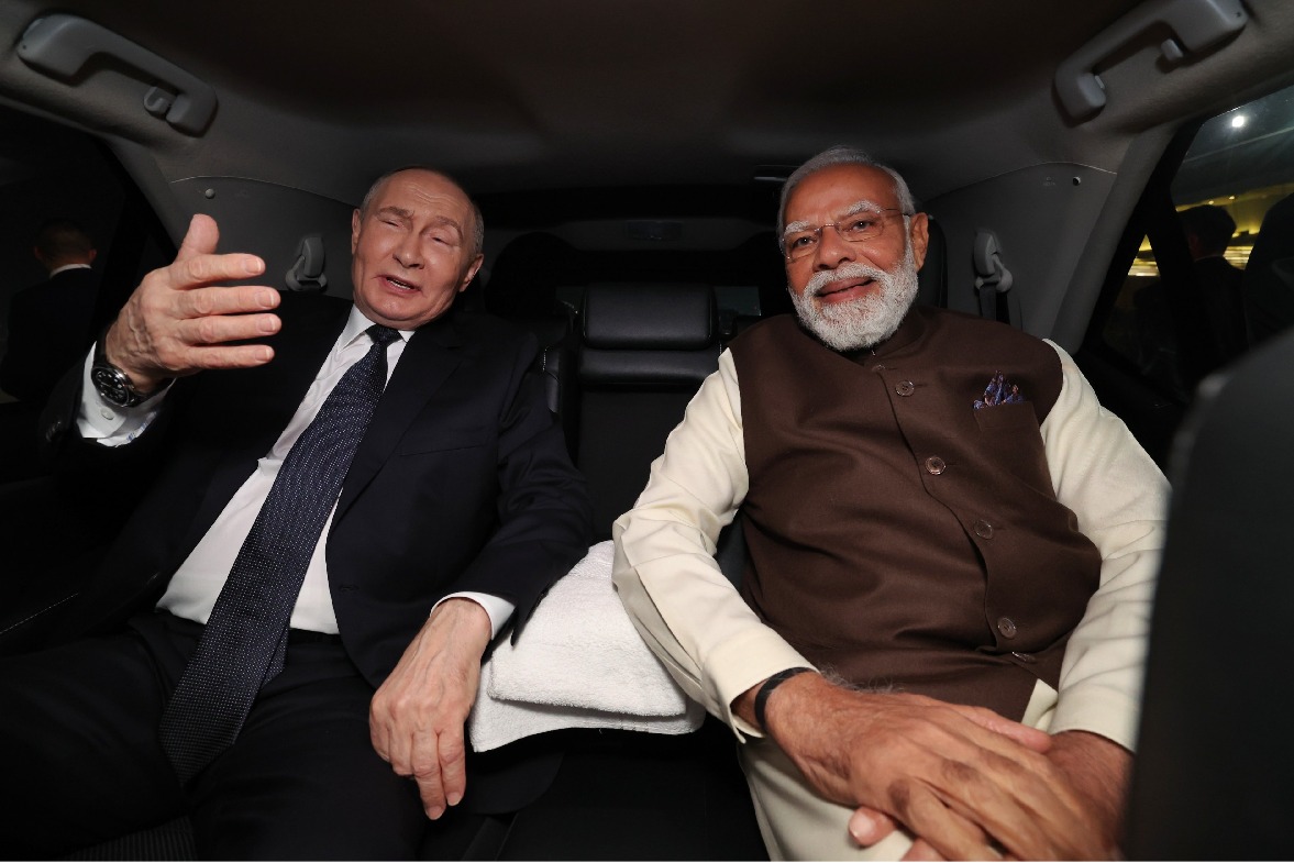 Delighted to welcome 'my friend', says PM Modi after receiving Putin at airport