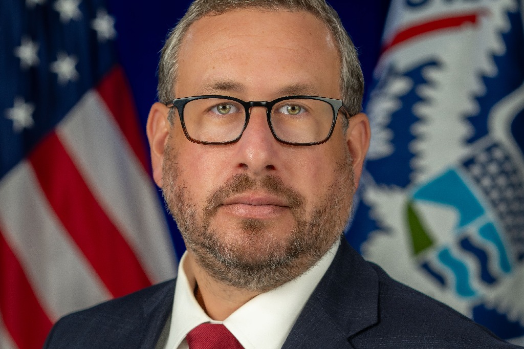 US cuts work permit duration, impacting thousands of Indian workers