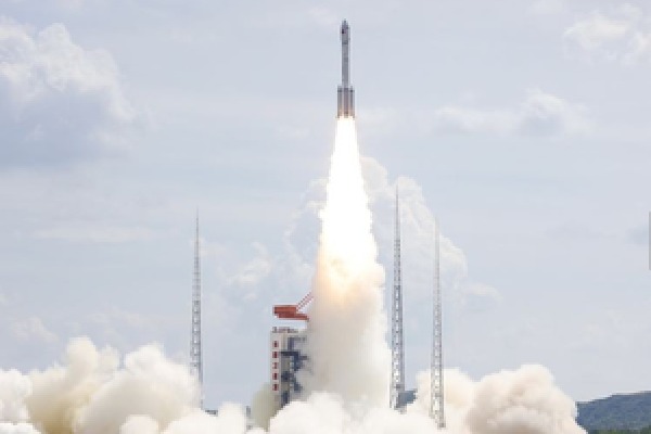 As satellite networks become central to modern warfare, China researches ways to jam signals