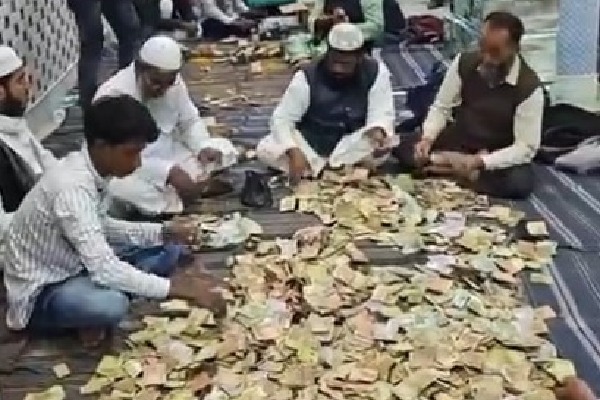 Kabir’s mosque donation video triggers fresh storm, says Muslim bizman will donate Rs 80 cr