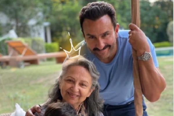 Kareena Kapoor says she always tries to follow in her amma Sharmila Tagore’s footsteps