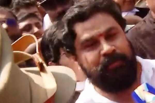 Actor Dileep gets heroic welcome at home after acquittal, State moves to challenge verdict