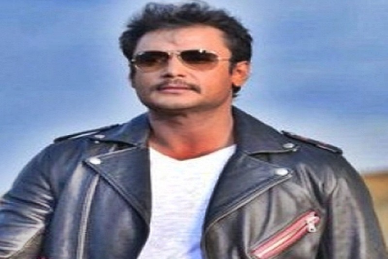Fan murder case: Jailed superstar Darshan accused of harassing co-accused in B'luru prison