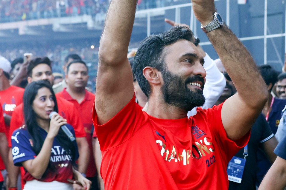 If world gets to see what we discuss, they can do 10-part TV series: Karthik on IPL auction prep