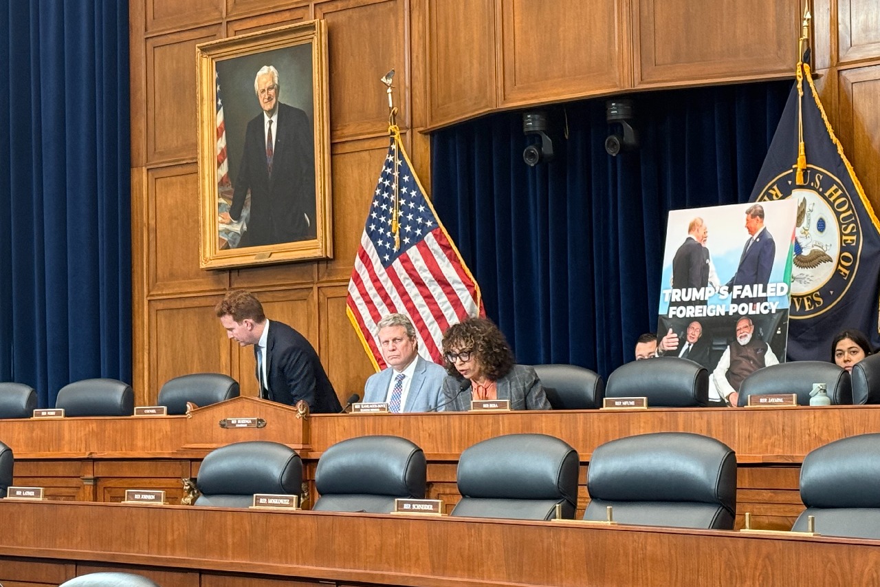 Democrats warn Trump tariffs risk ‘losing India’ at pivotal moment