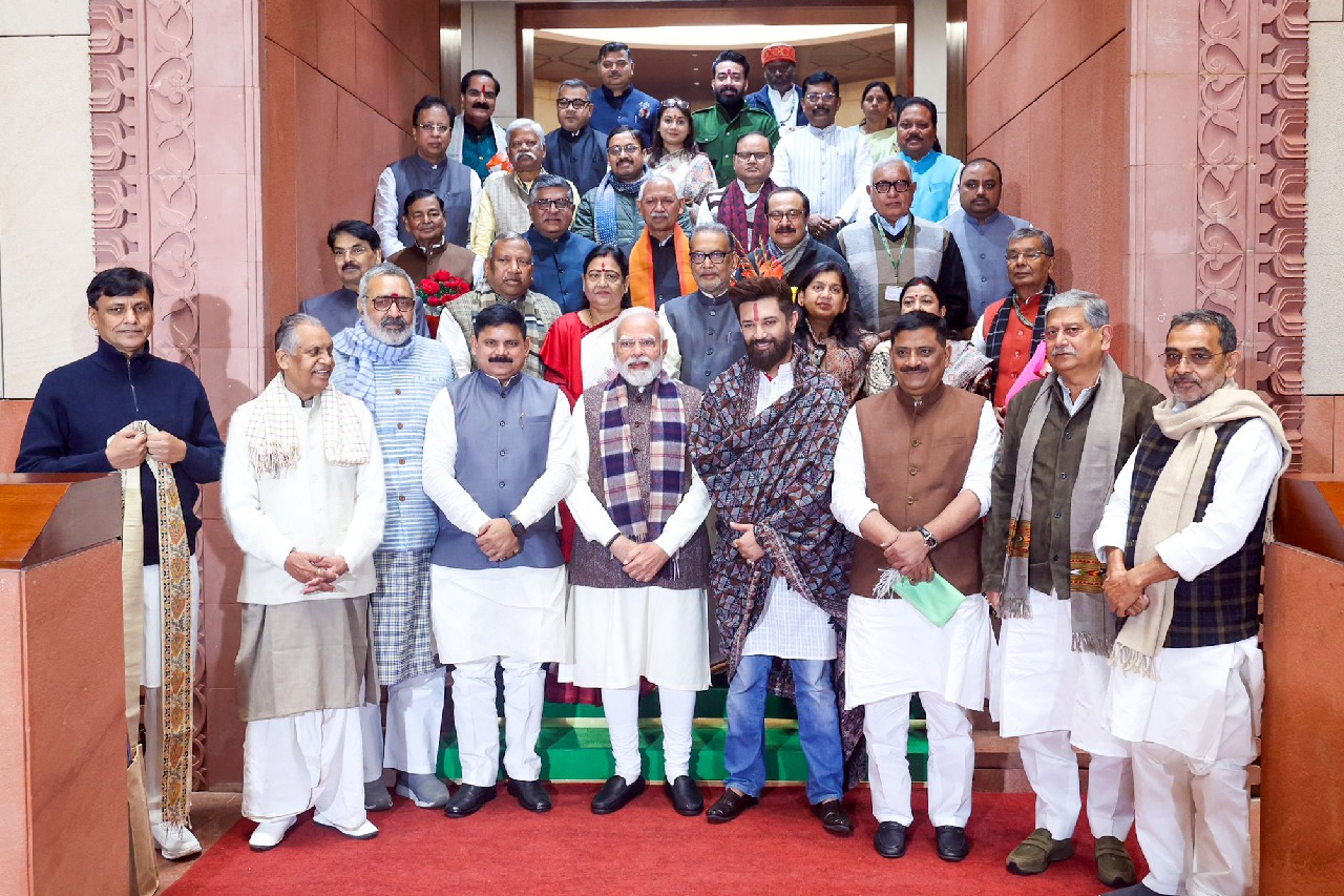 PM Modi to host special dinner for NDA MPs today