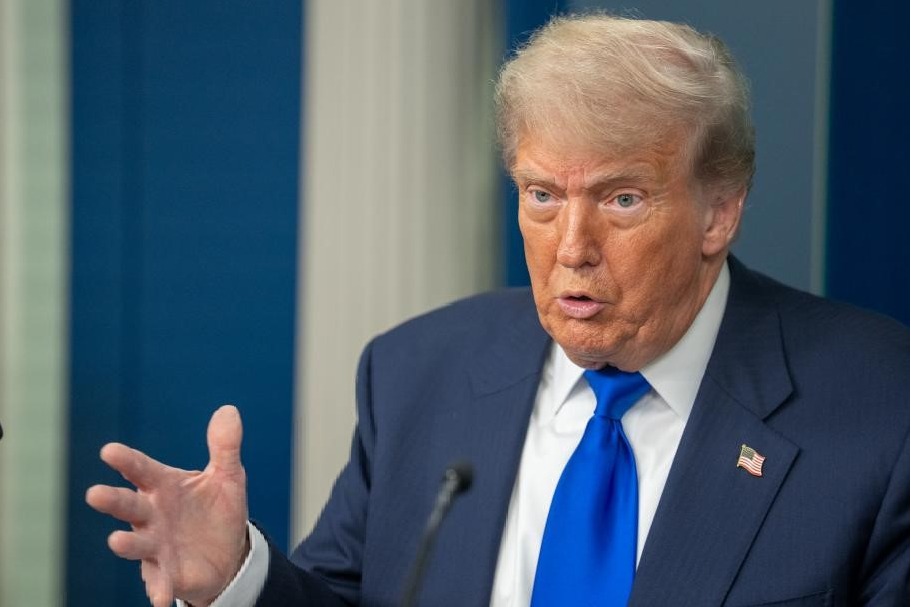 20 US states sue Trump over $100,000 H-1B visa fee