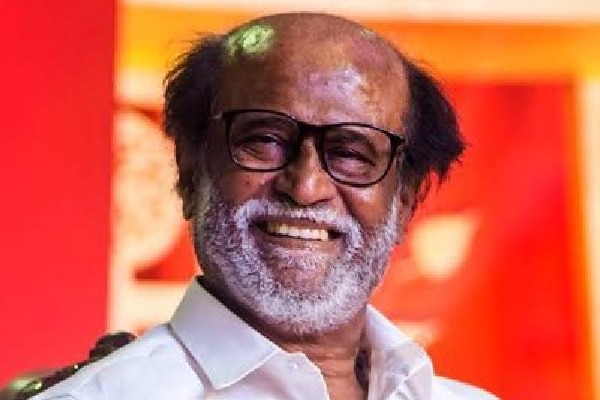 Rajinikanth visits Tirupati with family to offer prayers