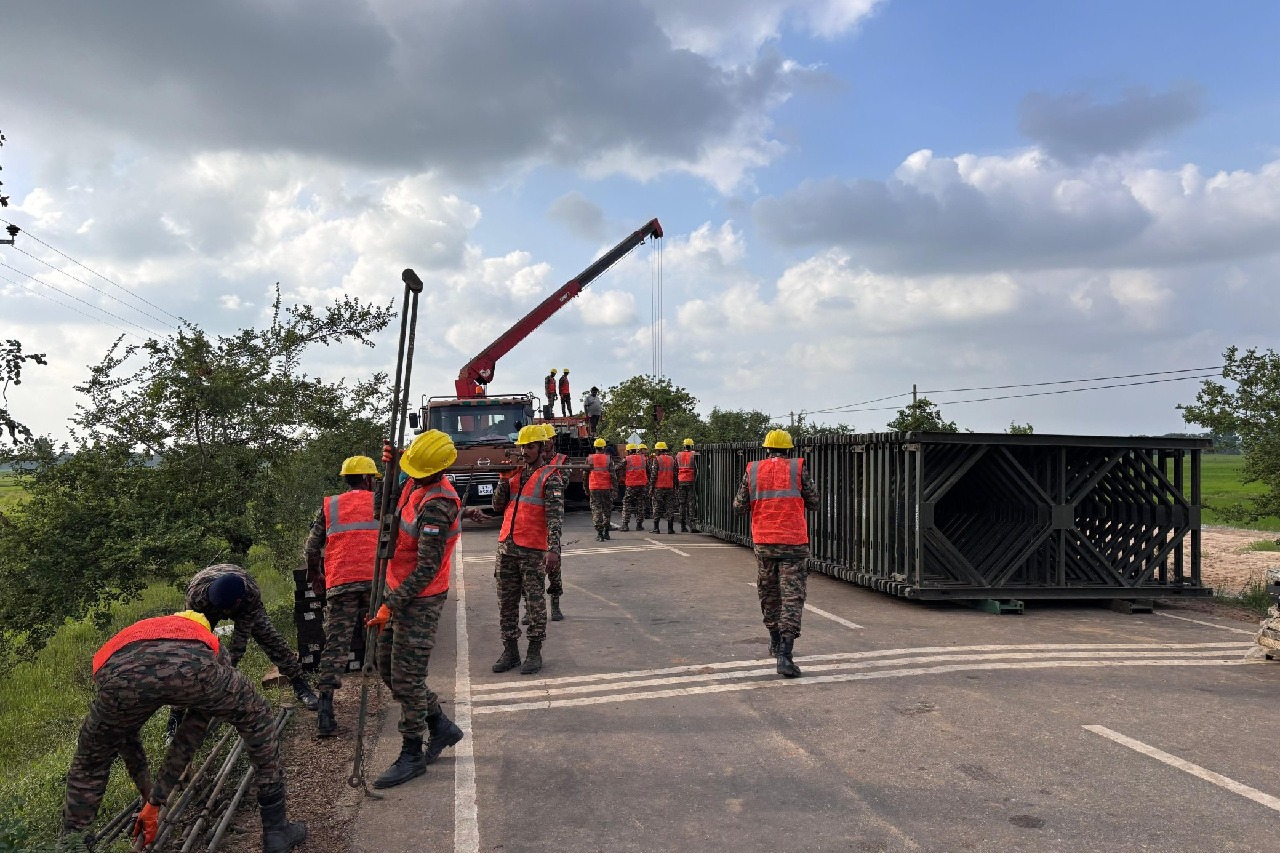 Operation Sagar Bandhu: Indian Army steps up connectivity restoration in Sri Lanka
