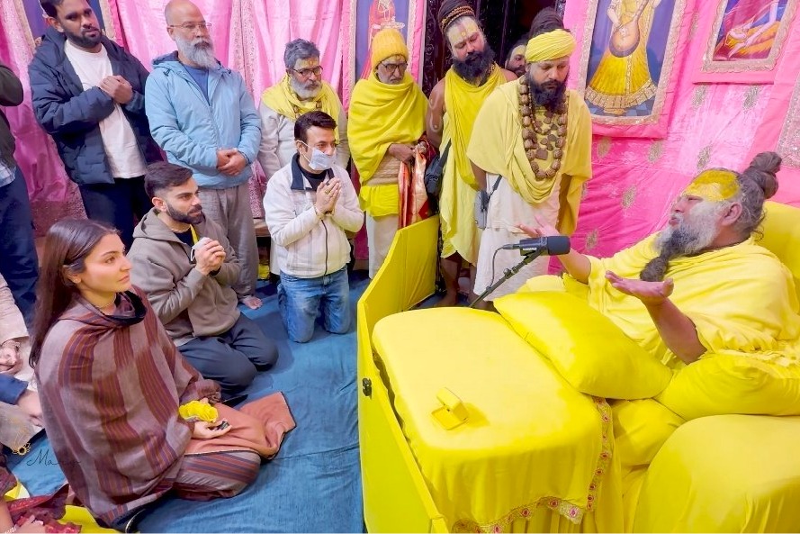 Virat Kohli and Anushka Sharma Visit Vrindavan Ashram Again