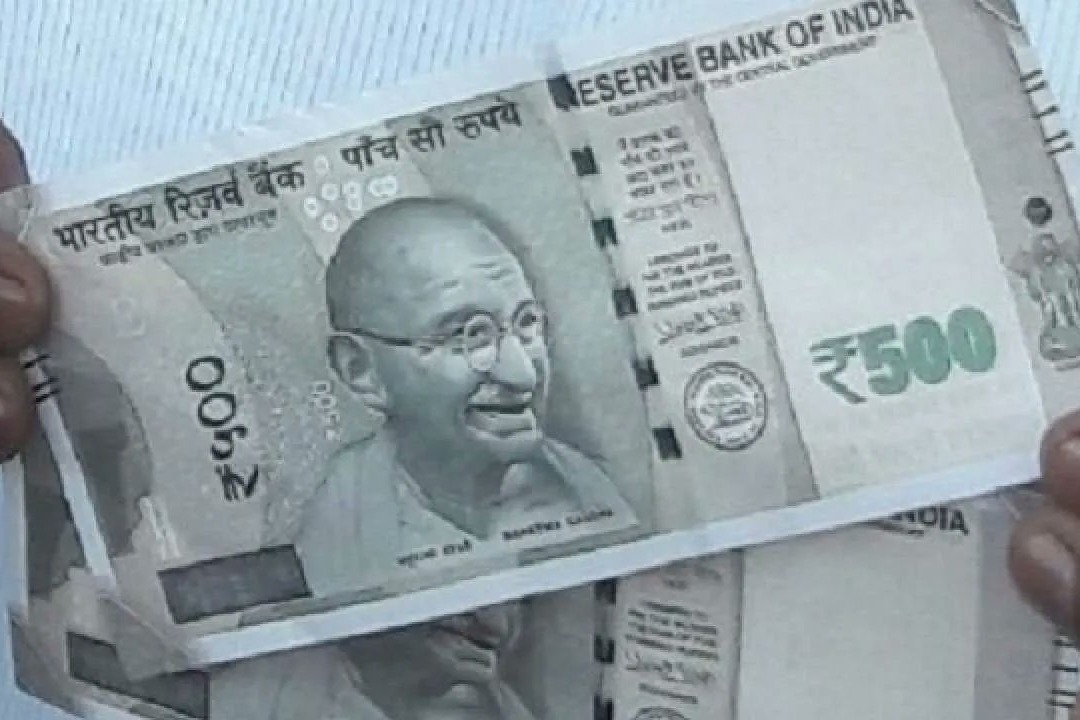 Roshan Sadashiv Farmer Sells Kidney to Repay 74 Lakh Debt