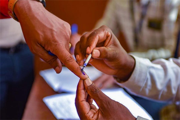 ఏపీలో ఆరు నెలల్లో స్థానిక ఎన్నికలు.. చంద్రబాబు సర్కార్ కీలక నిర్ణయం