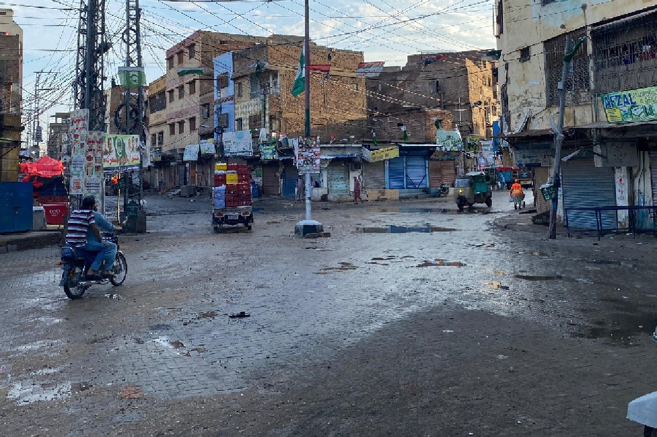 హైదరాబాద్‌లో వర్షం.. ఒక్కసారిగా మారిపోయిన వాతావరణం