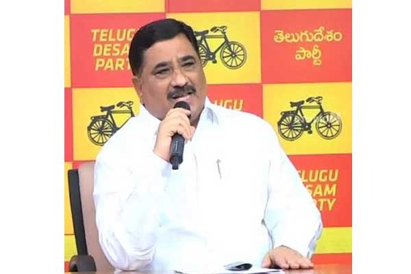 జగన్ ప్రభుత్వం సీమ ప్రజలకు తీరని ద్రోహం చేసింది: కాల్వ శ్రీనివాసులు