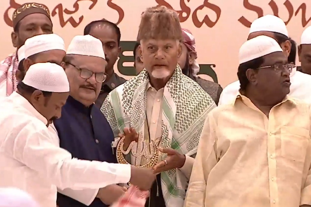 ముస్లింల అభివృద్ధి, సంక్షేమమే మా లక్ష్యం: ఇఫ్తార్ విందులో సీఎం చంద్రబాబు