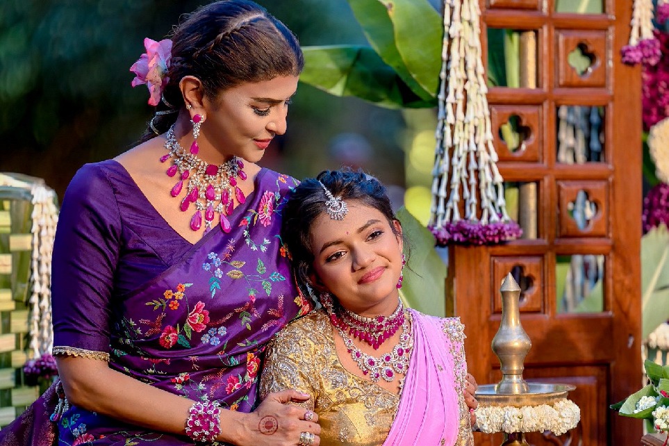 మంచు లక్ష్మి ఇంట సంబరాలు... కుమార్తె ఓణీ వేడుక ఫోటోలు ఇవిగో!