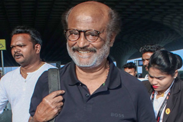 రాజకీయ ఒత్తిళ్లపై రజినీకాంత్ క్లారిటీ.. అవన్నీ అవాస్తవాలే!