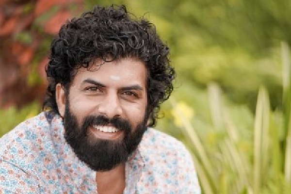 దేవుడే దిగివస్తే .. మనిషినే సాయం కోరితే: ఓటీటీలో మలయాళం మూవీ!