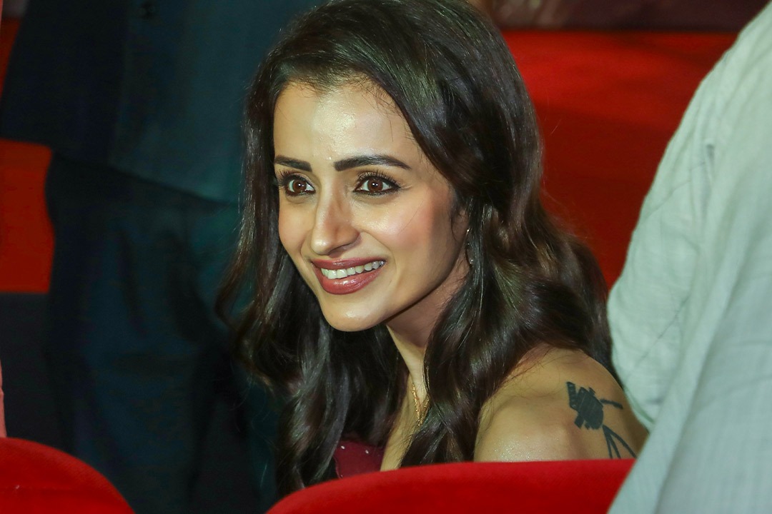 ఎన్డీఏ గూటికి విజయ్ పార్టీ?.. తెర వెనుక పావులు కదుపుతున్న త్రిష!