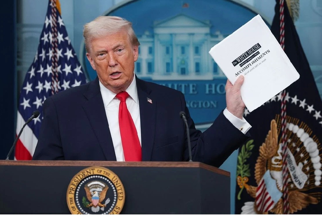 అక్రమ వలసదారులకు ట్రంప్ భారీ ఆఫర్