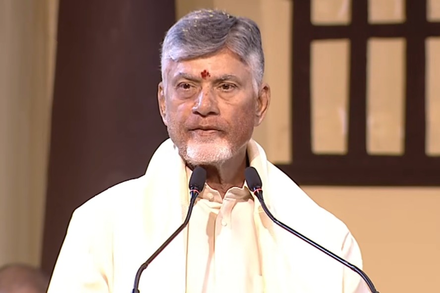 సంస్కృతికి సాంకేతికత జోడించి అభివృద్ధి.. పరాభవ నామ సంవత్సరంలో సీఎం చంద్రబాబు దిశానిర్దేశం