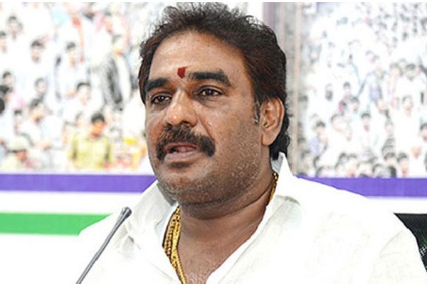 99 రోజుల తర్వాత జైలు నుంచి పిన్నెల్లి విడుదల.. ఎవరినీ వదిపెట్టబోమని హెచ్చరిక!