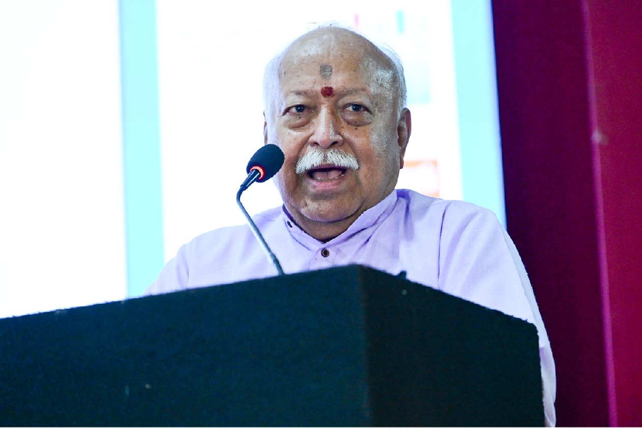 ఇప్పుడు జరుగుతున్న యుద్ధాన్ని భారత్ ఆపగలదు: ఆర్ఎస్ఎస్ చీఫ్ మోహన్ భగవత్