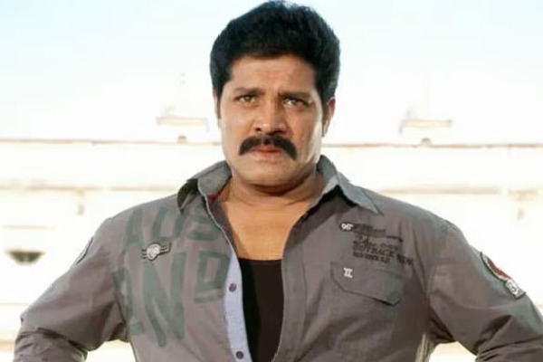 పాన్ వ్యసనమే శ్రీహరి ప్రాణం తీసిందా? సుద్దాల అశోక్ తేజ ఏం చెప్పారంటే...!