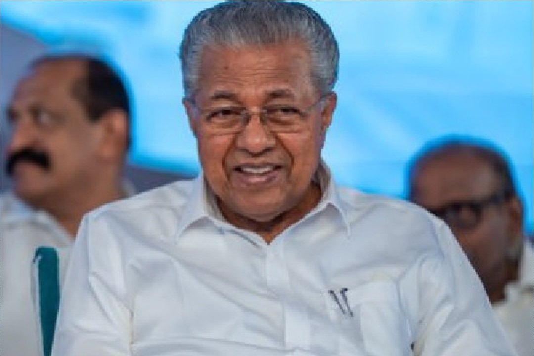 ఆస్తులు ప్రకటించిన కేరళ సీఎం.. దంపతుల వద్ద కోటికి పైగా డిపాజిట్లు