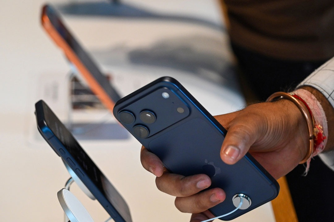 కోట్లాది ఐఫోన్ యూజర్లకు 'డార్క్‌స్వోర్డ్' ముప్పు