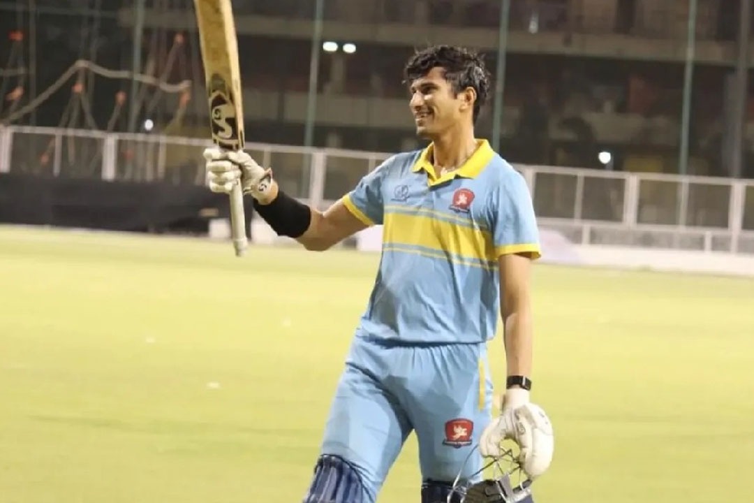 టీ20 క్రికెట్‌లో కొత్త చరిత్ర.. 81 బంతుల్లో 193 బాదిన గుజరాత్ బ్యాటర్!