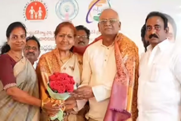 పుట్టిన ఊరిపై నెల్లూరు ఎన్నారై దంపతుల ప్రేమ.. రూ.15 కోట్ల భారీ విరాళం