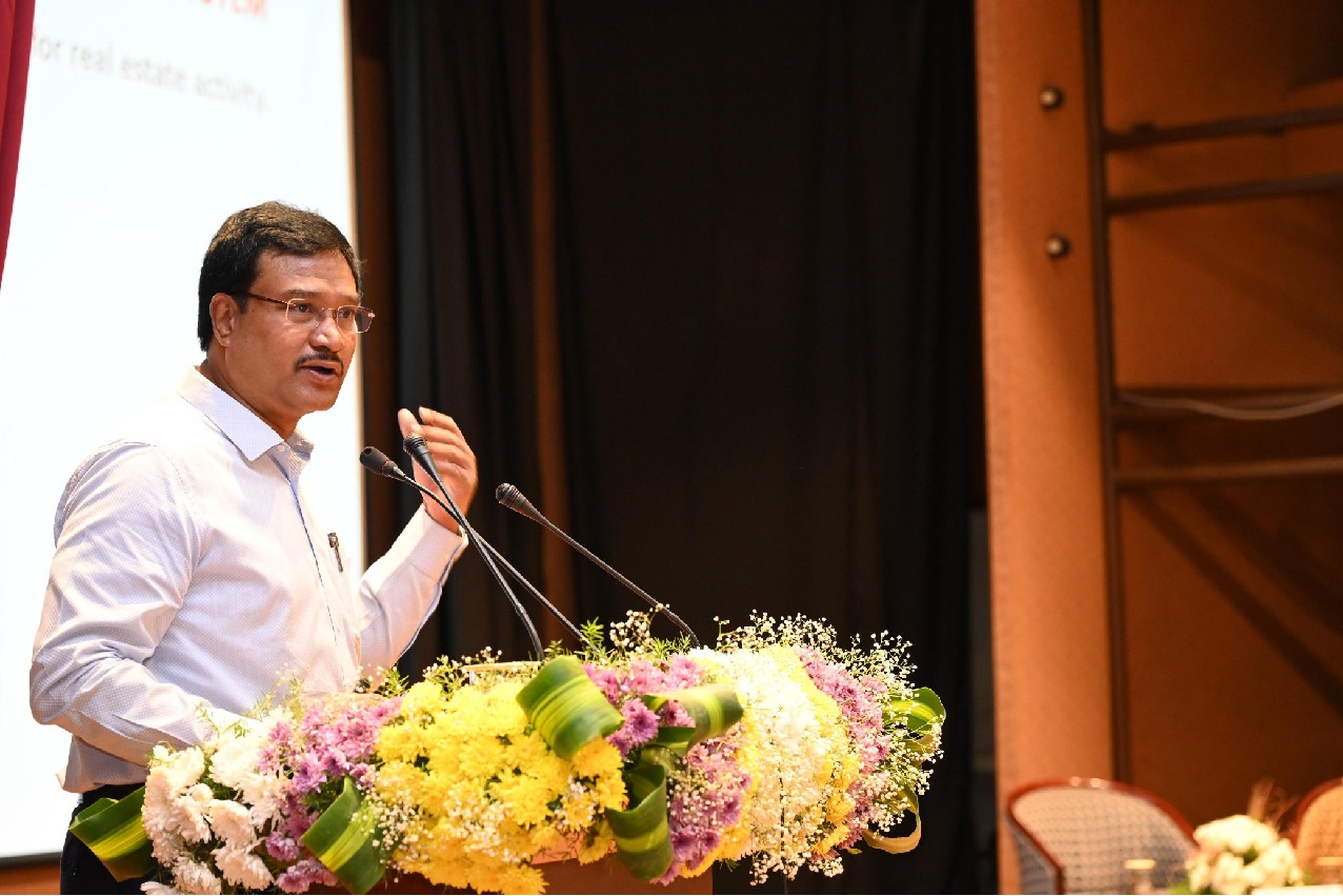 కబ్జా చేసి ఫామ్ హౌస్ కడితే కచ్చితంగా కూల్చివేస్తాం: హైడ్రా కమిషనర్ రంగనాథ్