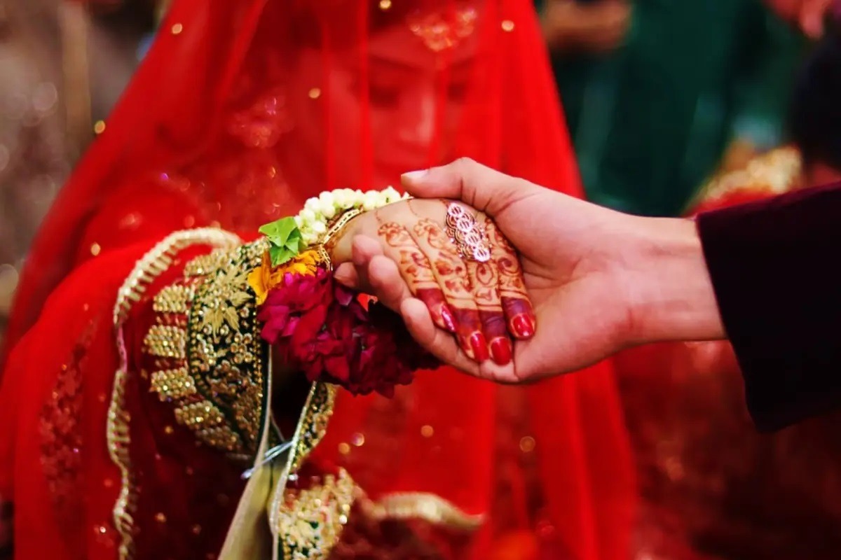 కాబోయే భార్య ఉద్యోగం చేయాలి.. ఇంటినీ చక్కదిద్దుకోవాలని కోరుకోవడం అత్యాశే!