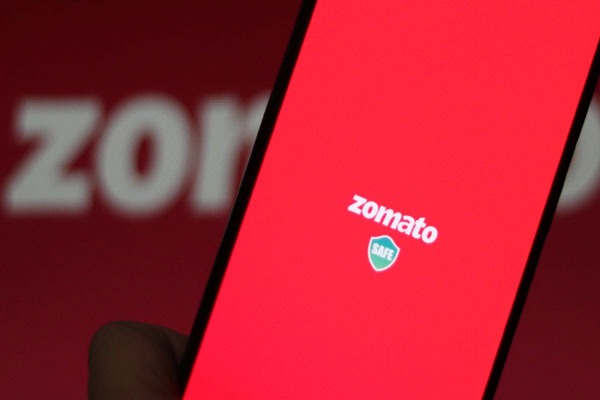 వామ్మో.. క‌స్ట‌మ‌ర్ల‌పై జొమాటో ప్లాట్‌ఫామ్ ఫీజు బాదుడు మాములుగా లేదుగా!